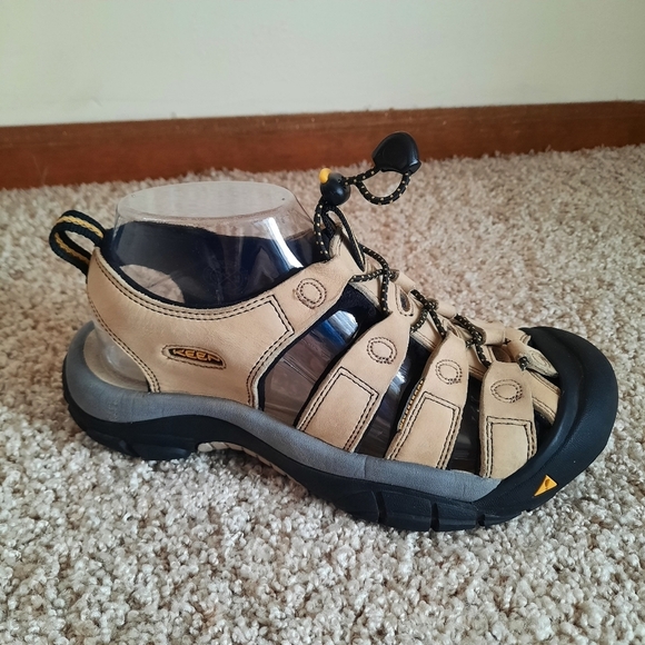 Keen Newport Leather Hiking Sandals Light Tan Pull Cord Slip On Size 7 - Picture 2 of 15